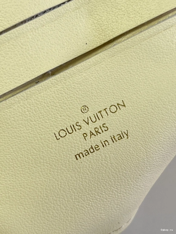 STRAP BUBBLEGRAM WALLET LOUIS VUITTON ON 0811
